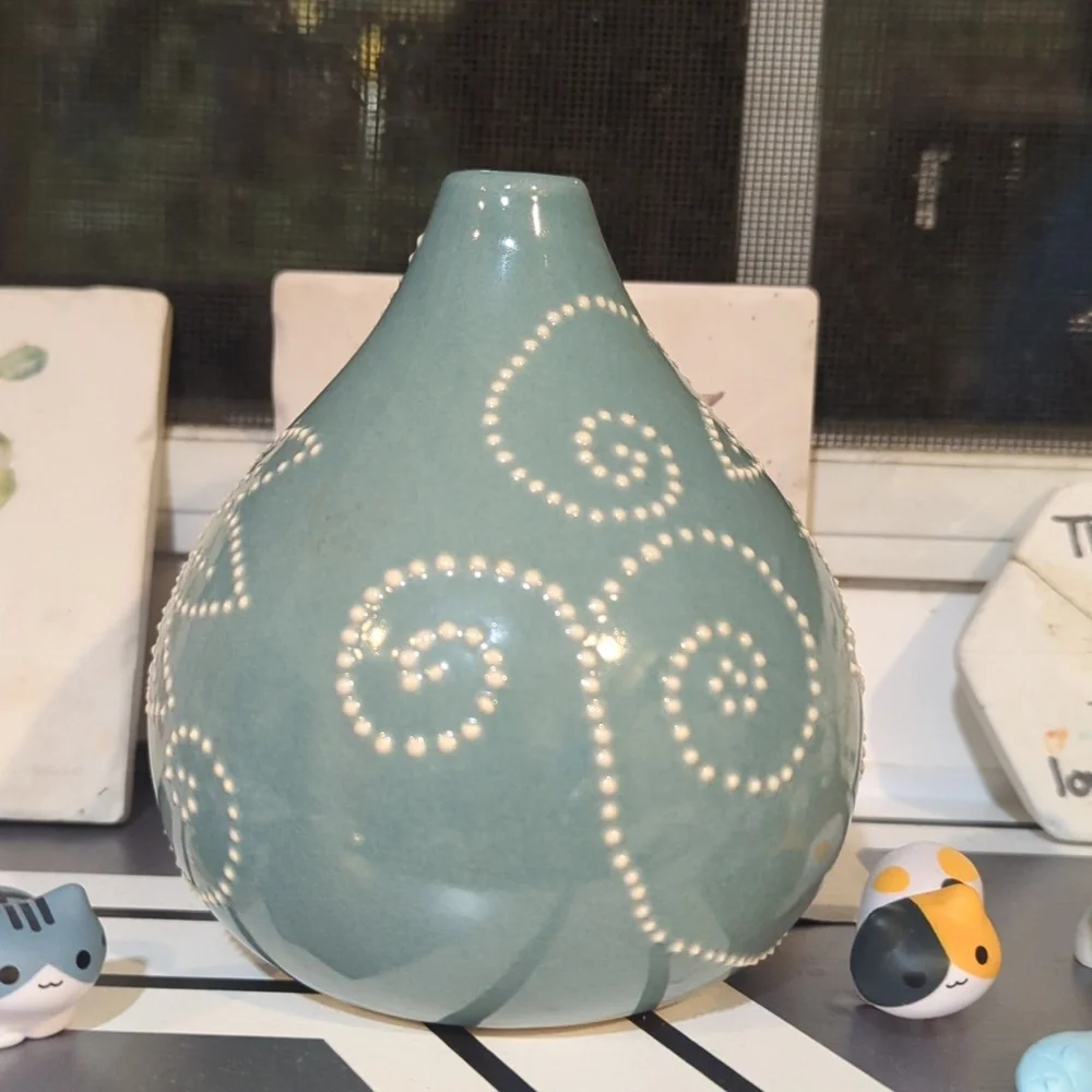 Crate & Barrel Bud Vase
